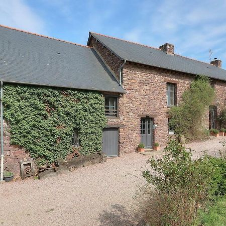 Bed and Breakfast Domaine Du Val Ory Iffendic Exterior foto